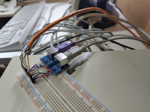 HP PS/2 on breadboard